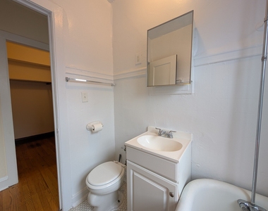3312 W Schubert Avenue - Photo Thumbnail 5