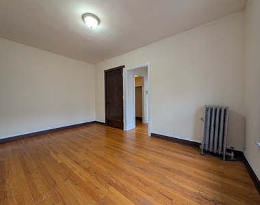 3312 W Schubert Avenue - Photo Thumbnail 3