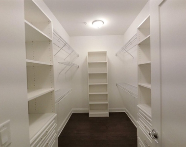 6735 Encore Boulevard - Photo Thumbnail 22