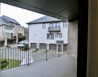 6735 Encore Boulevard - Photo Thumbnail 14