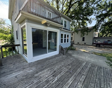 440 Ingalton Avenue - Photo Thumbnail 9