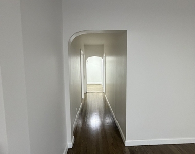 10600 S Avenue E - Photo Thumbnail 3