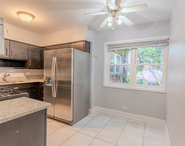 6947 S Jeffery Boulevard - Photo Thumbnail 2