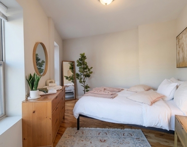 2048 W Touhy Avenue - Photo Thumbnail 8