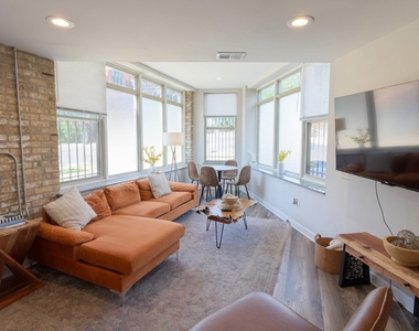 2048 W Touhy Avenue - Photo Thumbnail 5