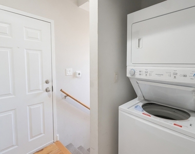 2048 W Touhy Avenue - Photo Thumbnail 11