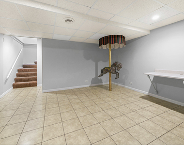 98 Willow Parkway - Photo Thumbnail 19