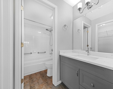 98 Willow Parkway - Photo Thumbnail 14