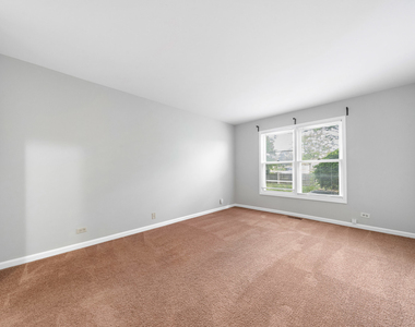 98 Willow Parkway - Photo Thumbnail 12