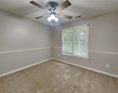 360 Warrenton Drive - Photo Thumbnail 13