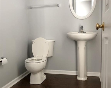 4003 Howell Park Road - Photo Thumbnail 8