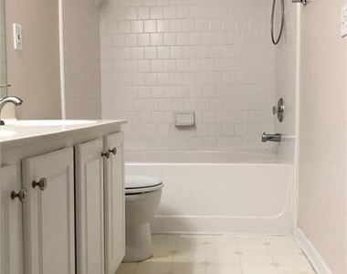 4003 Howell Park Road - Photo Thumbnail 12