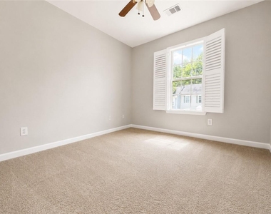 4003 Howell Park Road - Photo Thumbnail 18
