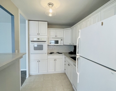 4800 S Chicago Beach Drive - Photo Thumbnail 6