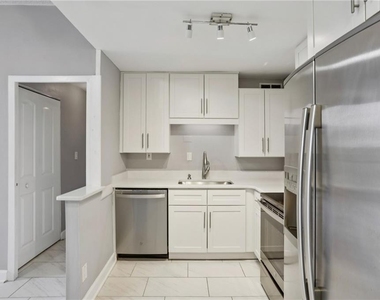 3060 Pharr Court N - Photo Thumbnail 1