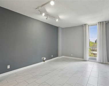 3060 Pharr Court N - Photo Thumbnail 3