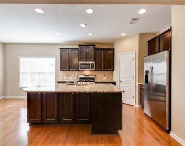 7245 Rocking Horse Lane - Photo Thumbnail 10