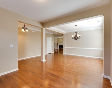 7245 Rocking Horse Lane - Photo Thumbnail 6