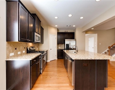 7245 Rocking Horse Lane - Photo Thumbnail 11