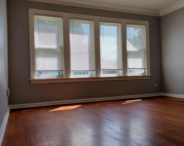 11142 S Eggleston Avenue - Photo Thumbnail 2