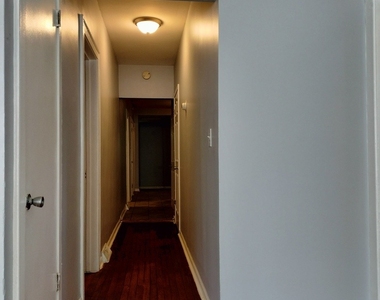 11142 S Eggleston Avenue - Photo Thumbnail 4