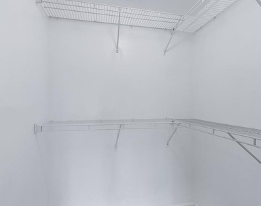 720 W Randolph Street - Photo Thumbnail 10