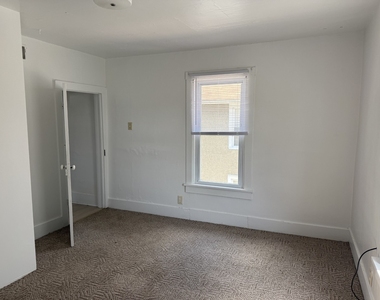 2317 2nd Street - Photo Thumbnail 12