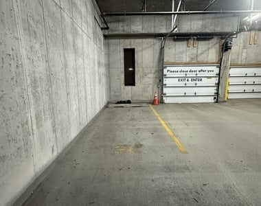 343 W Old Town Court - Photo Thumbnail 15