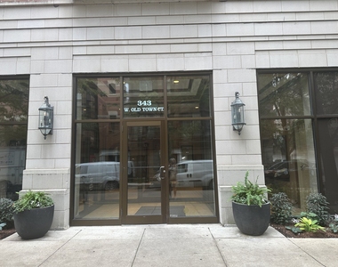 343 W Old Town Court - Photo Thumbnail 2