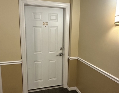 343 W Old Town Court - Photo Thumbnail 16