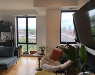343 W Old Town Court - Photo Thumbnail 10