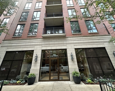 343 W Old Town Court - Photo Thumbnail 1