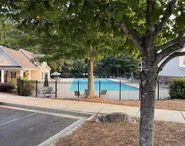 3160 Cross Creek Drive - Photo Thumbnail 17