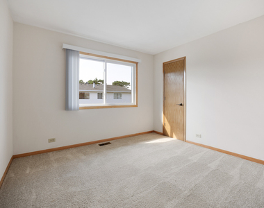 717 Whitesail Drive - Photo Thumbnail 10
