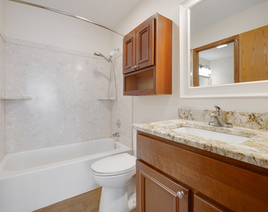 717 Whitesail Drive - Photo Thumbnail 12