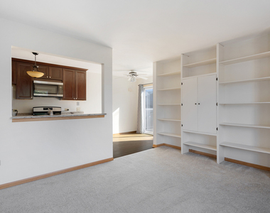 717 Whitesail Drive - Photo Thumbnail 4