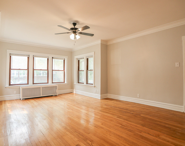 5338 W Montrose Avenue - Photo Thumbnail 3