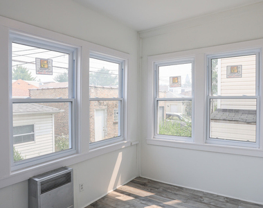 5338 W Montrose Avenue - Photo Thumbnail 8
