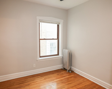 5338 W Montrose Avenue - Photo Thumbnail 9