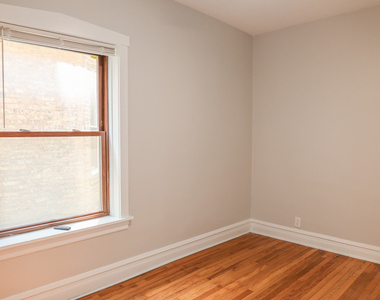5338 W Montrose Avenue - Photo Thumbnail 15