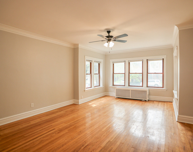 5338 W Montrose Avenue - Photo Thumbnail 4