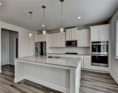 3335 Fall Branch Lane - Photo Thumbnail 12
