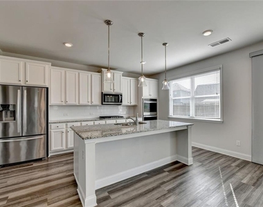 3335 Fall Branch Lane - Photo Thumbnail 11