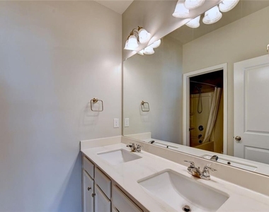 3335 Fall Branch Lane - Photo Thumbnail 27