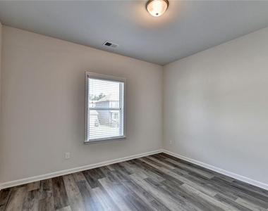 3335 Fall Branch Lane - Photo Thumbnail 22