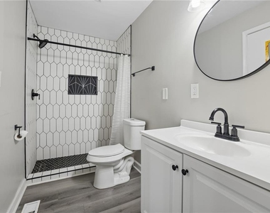 6385 Lobelia Road Sw - Photo Thumbnail 11