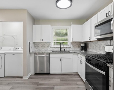 6385 Lobelia Road Sw - Photo Thumbnail 8
