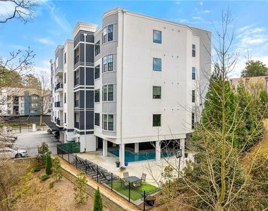 6890 Peachtree Dunwoody Road - Photo Thumbnail 25