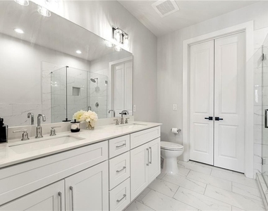 6890 Peachtree Dunwoody Road - Photo Thumbnail 19
