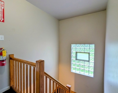 16w780 57th Street - Photo Thumbnail 20